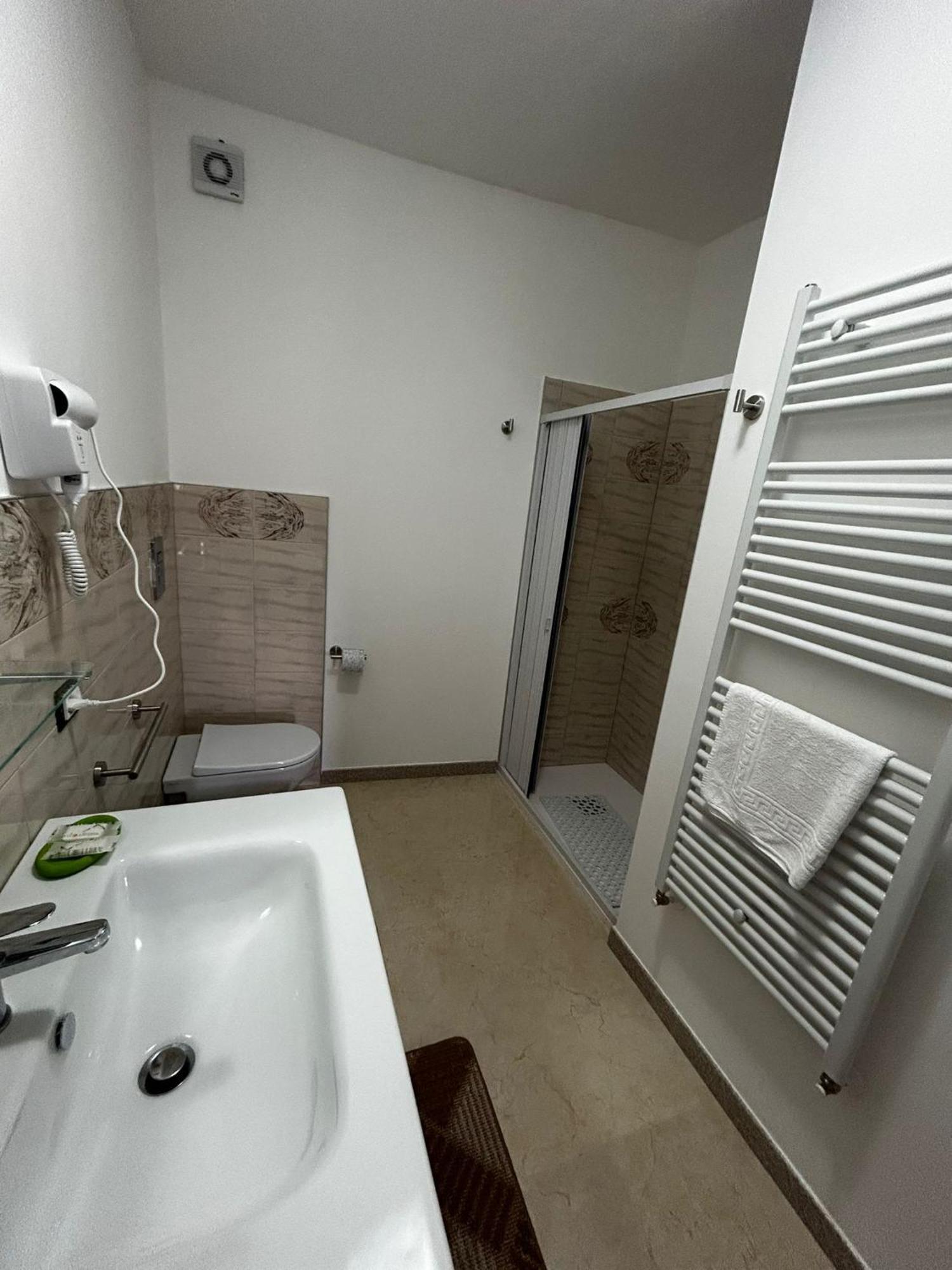 La Spiga Hotell Gangi Exteriör bild